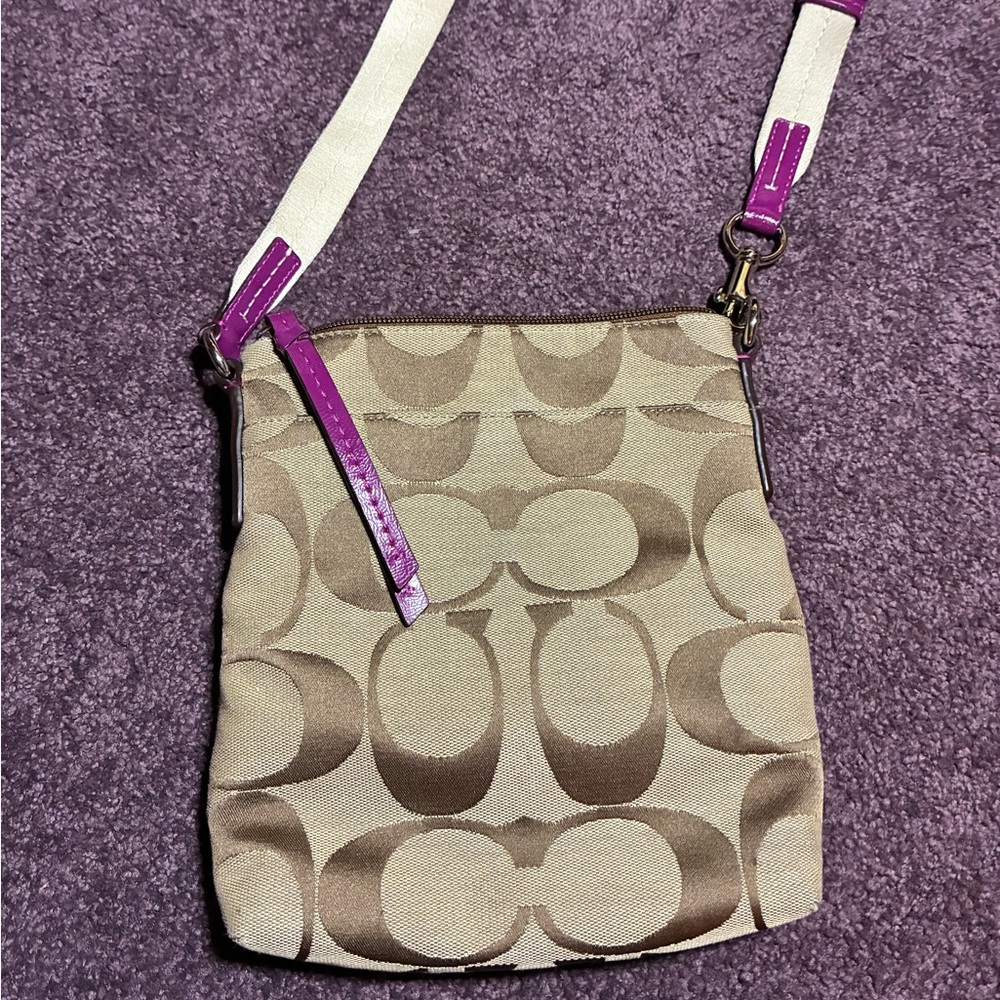 Signature C Coach Crossbody Bag - Brown and Purple RARE Zipper Adjustable - Picture 4 of 6
